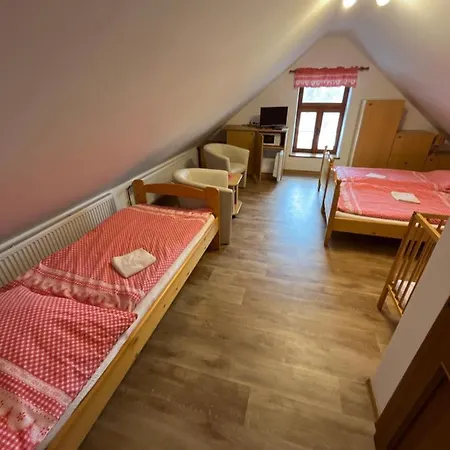 Guest house Sokoli Hnizdo Hlaska