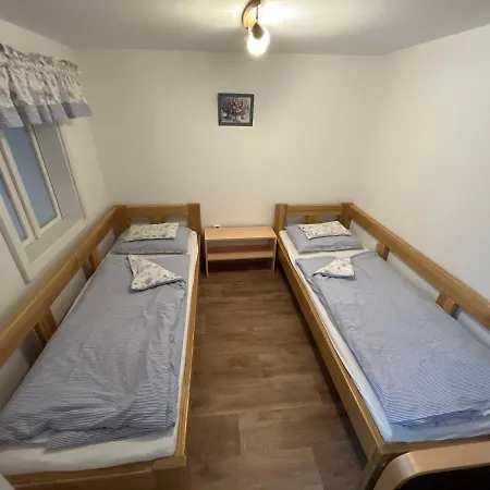 Sokoli Hnizdo Guest house *
